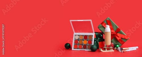 Christmas decorations and c...