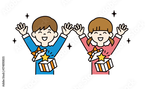 プレゼントが当たってバンザイする、かわいい子供たちの上半身ベクターイラスト素材セット