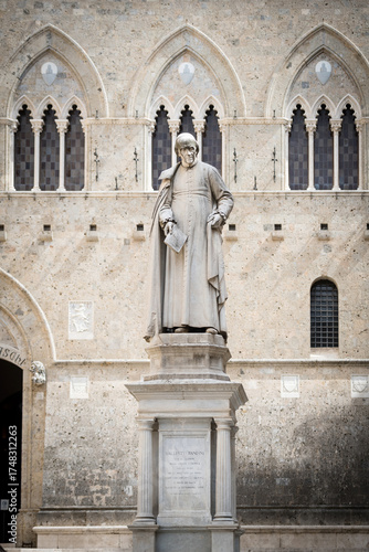Statue of Sallustio Bandini at Piazza Salimbeni -  the Main Office of Monte dei Paschi Bank in Siena, Italy