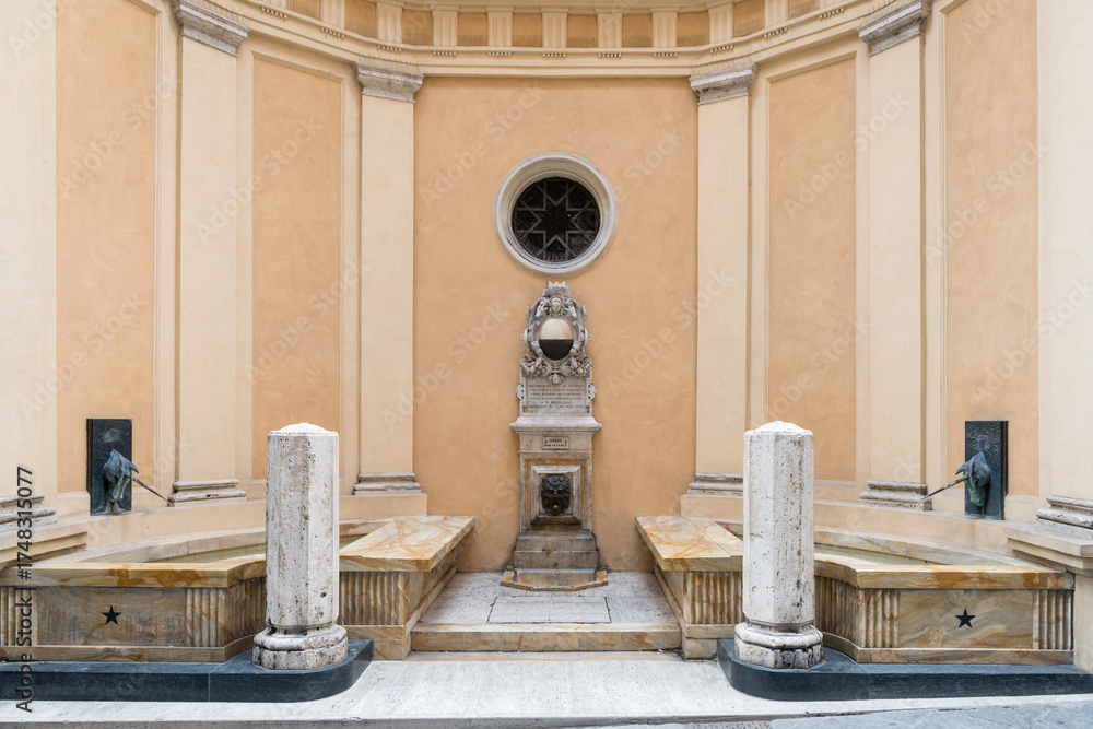 Obraz premium La Fontana di Pantaneto, now known as the Fontana del Leocorno is a public monumental fountain located on Via Pantaneto in Siena, region of Tuscany, Italy