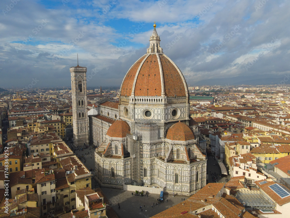 Fototapeta premium Florence, Italy. Aerial view of the beautiful Italian city