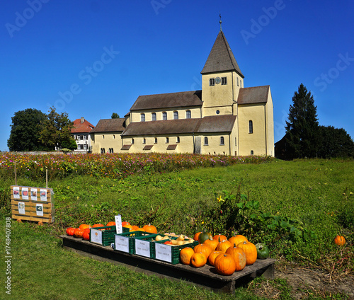 Katholische Pfarrkirche St. Georg auf der Insel Reichenau am Bodensee; Baden Württemberg; Deutschland