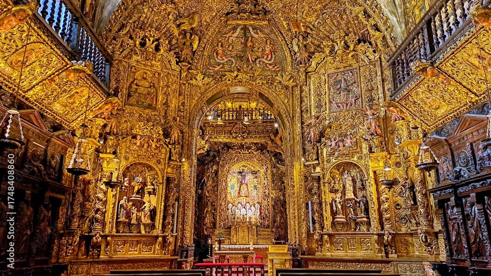 Fototapeta premium Ourense - Capilla del Santo Cristo en la Catedral de Ourense - Galicia