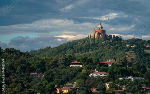 San Luca Skyline