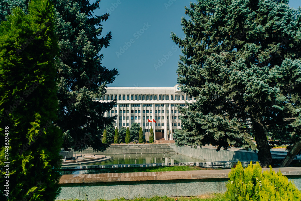 Obraz premium Bishkek, Kyrgyzstan - 10 June 2025 The Parliament Of The Kyrgyz Republic