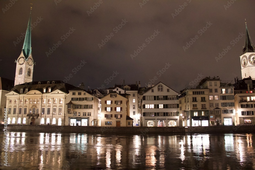 Fototapeta premium Travelling around switzerland by night