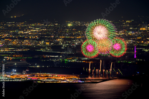 六甲山からの万博会場と大阪の夜景と花火