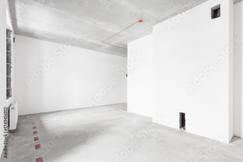 nterior of the apartment without decoration in gray colors