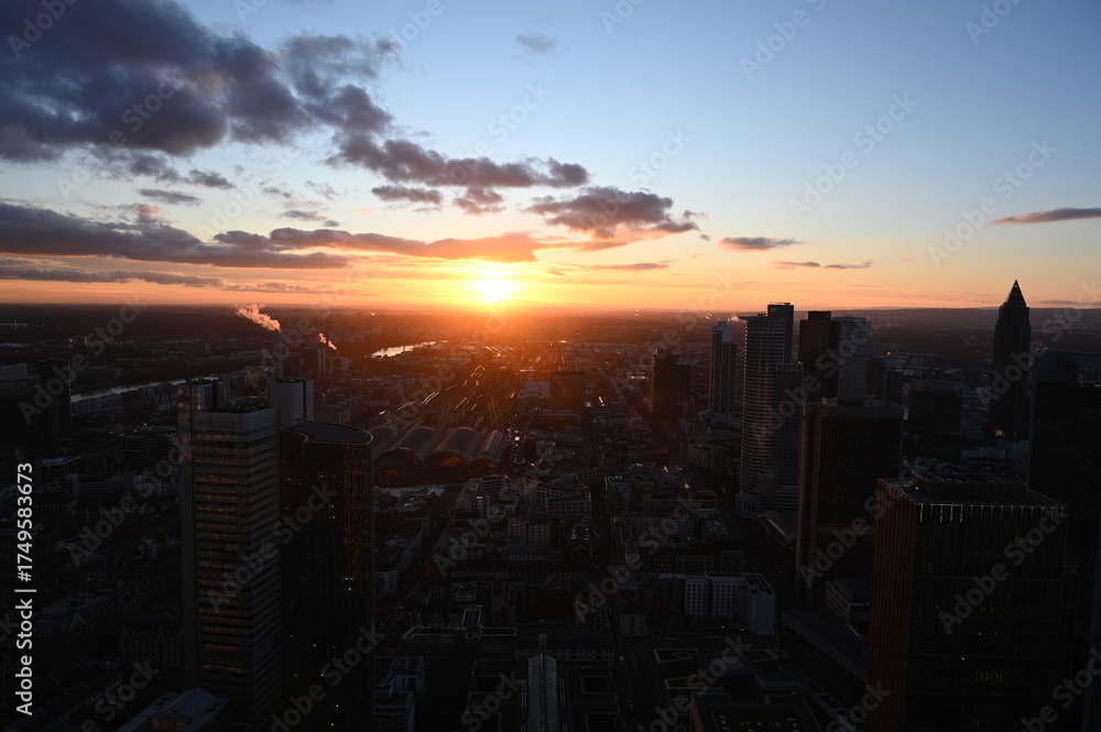 Obraz premium Abend in Frankfurt am Main