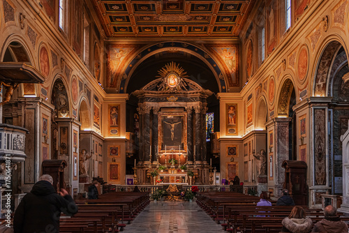 Tableau sur toile the central nave of the Basilica of San Lorenzo in Lucina