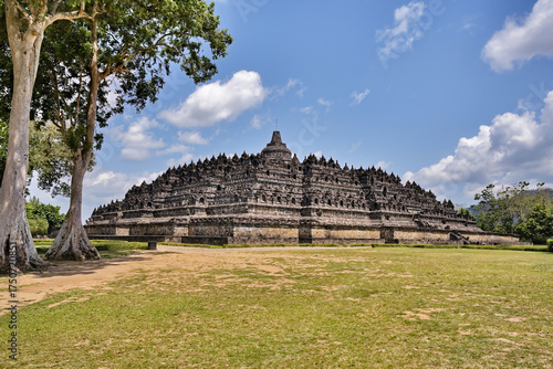 Wallpaper Mural Borobudur spiritual and architectural masterpiece Torontodigital.ca