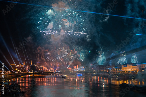 Canvas Print Budapest, Hungary - August 20, 2024: Dazzling fireworks over Danube for Hungary'
