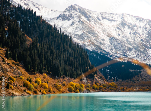 Cuadro en lienzo lake in mountains in autumn