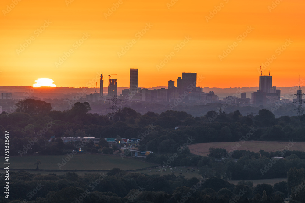 Naklejka premium Birmingham Skyline Sunrise