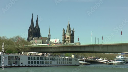 Left Bank Cologne Urban Charm
Historic west side blending culture, architecture, cuisine, and lifestyle.

