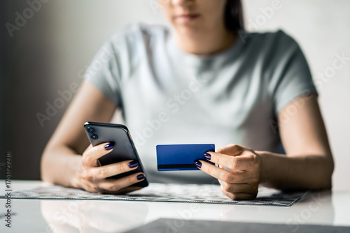 Obraz na plátně Credit card and phone for payment