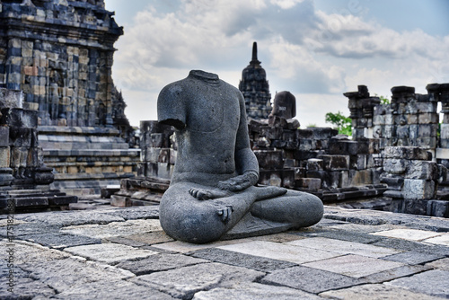 Wallpaper Mural Eternal meditation of a headless statue Torontodigital.ca