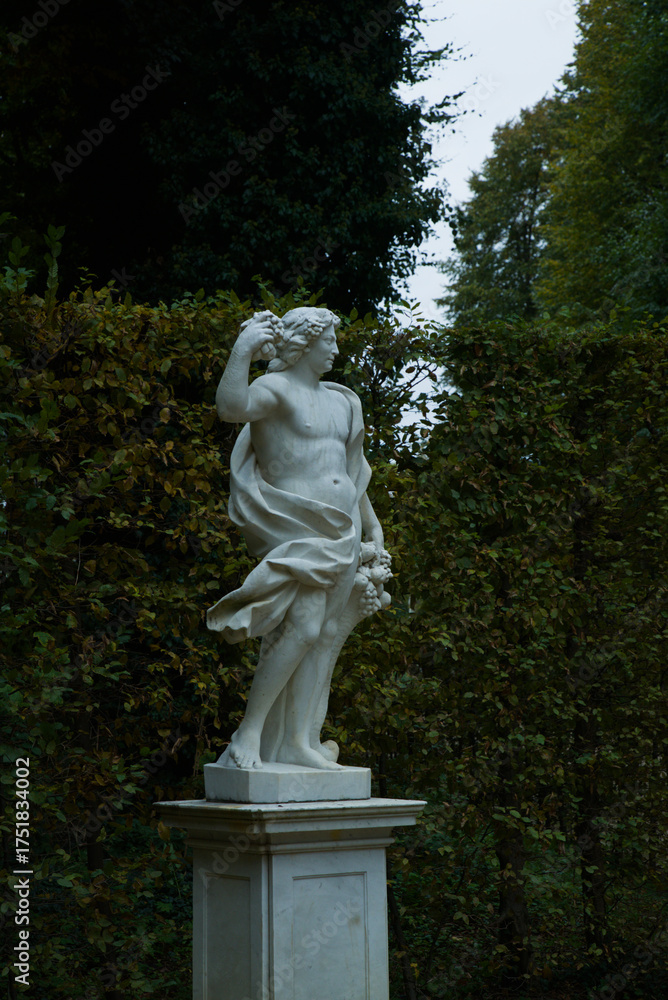 Obraz premium Roman style statue in European park