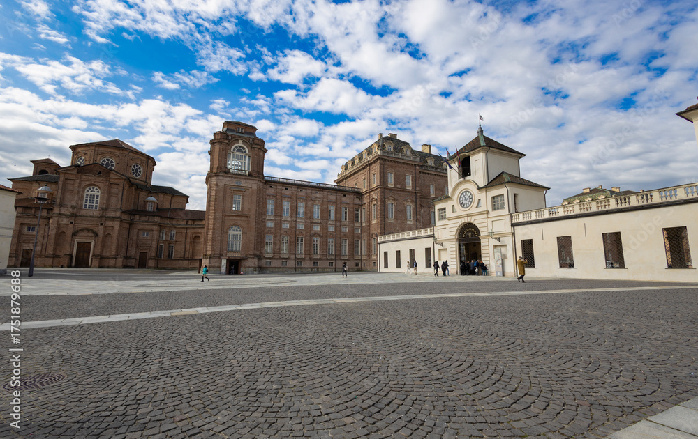 Obraz premium TURIN, ITALY, APRIL 1, 2025 - The entrance of Royal Palace of Venaria in Turin, Piedmont, Italy