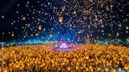 Releasing sky lanterns during the Yi Peng or Loi Krathong festival in Chiang Mai, Thailand