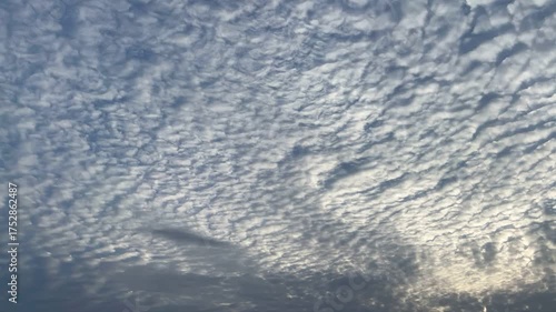 うろこ雲　タイムラプス