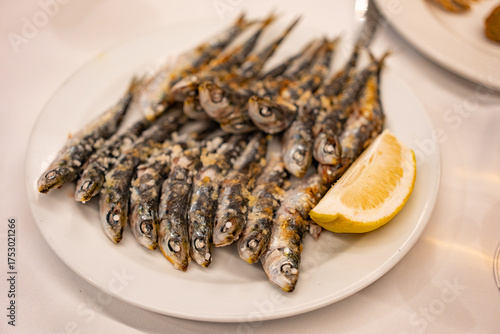 SARDINE ESPETOS