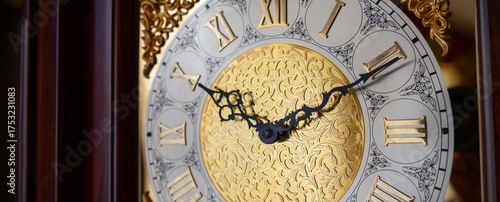 Tableau sur toile Dial of a vintage grandfather clock