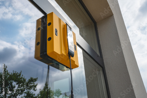 Robot window cleaning