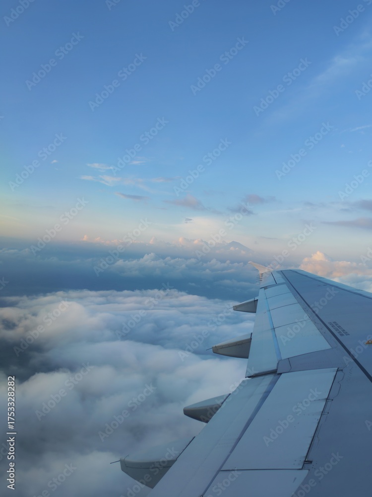 Fototapeta premium wing of airplane
