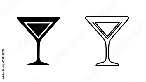 Martini glass icon with transparent background