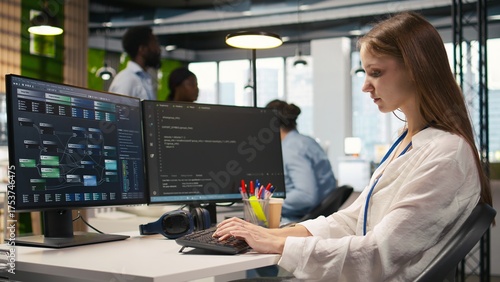 Photos Cheerful startup manager satisfied with progress oj junior dev learning how to use machine learning tech