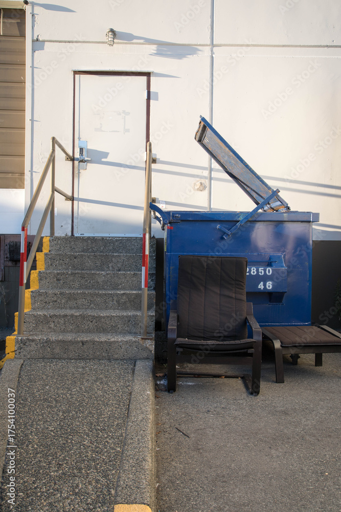 Naklejka premium chair garbage bin