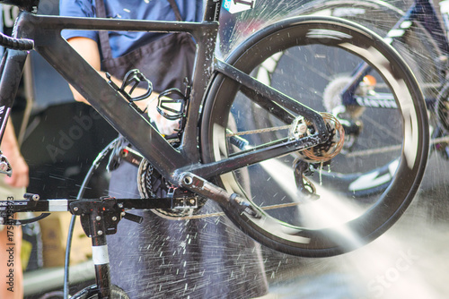 Cleaning a racing bike