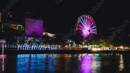 Photography Ferris wheel and its reflection in the Yarra River