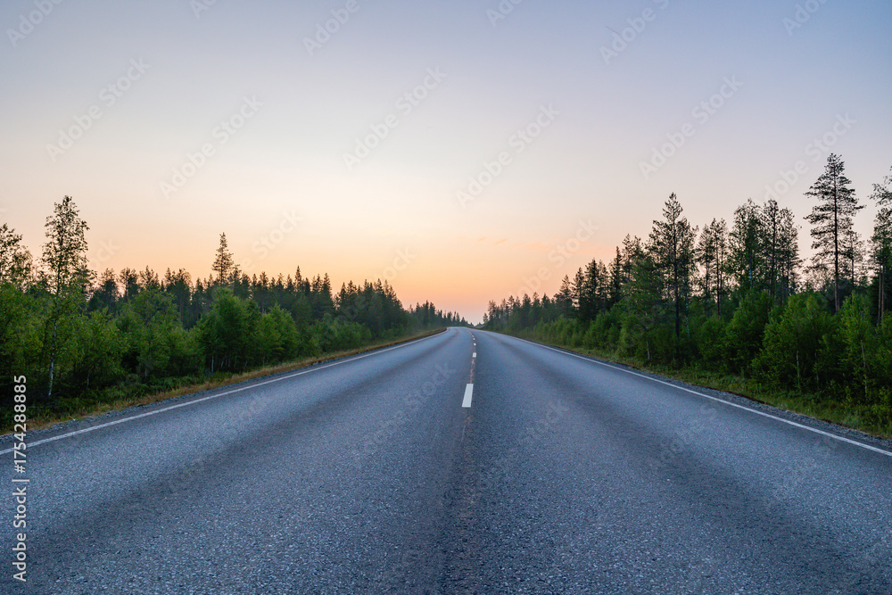 Fototapeta premium road in the morning