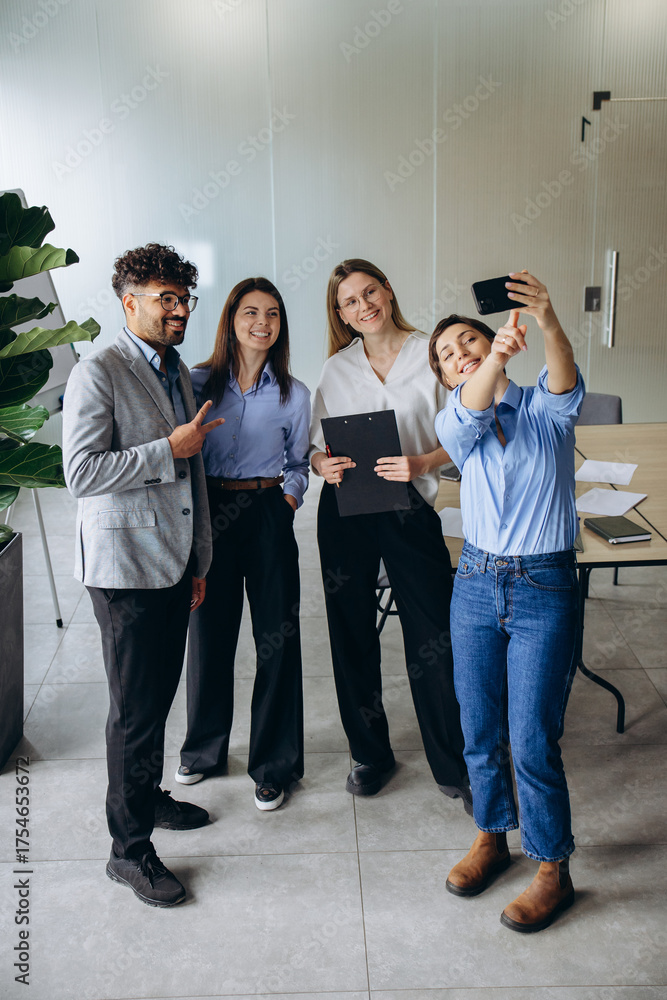 Fototapeta premium Business group working together at the office