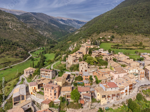 Tuixent village, Cadí-Moixeró natural park, province of Lérida, Catalonia, Spain