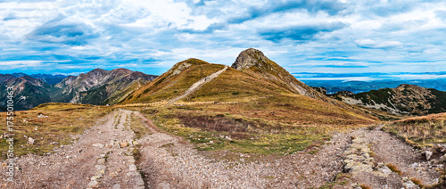 Fototapeta Naklejka Na Ścianę i Meble -  High Tatras near trail to Swinica mountain