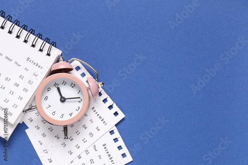 Calendar with alarm clock o...