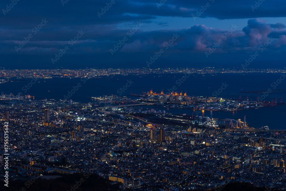 Fototapeta premium 日本三大夜景 兵庫県神戸市 掬星台からの眺望