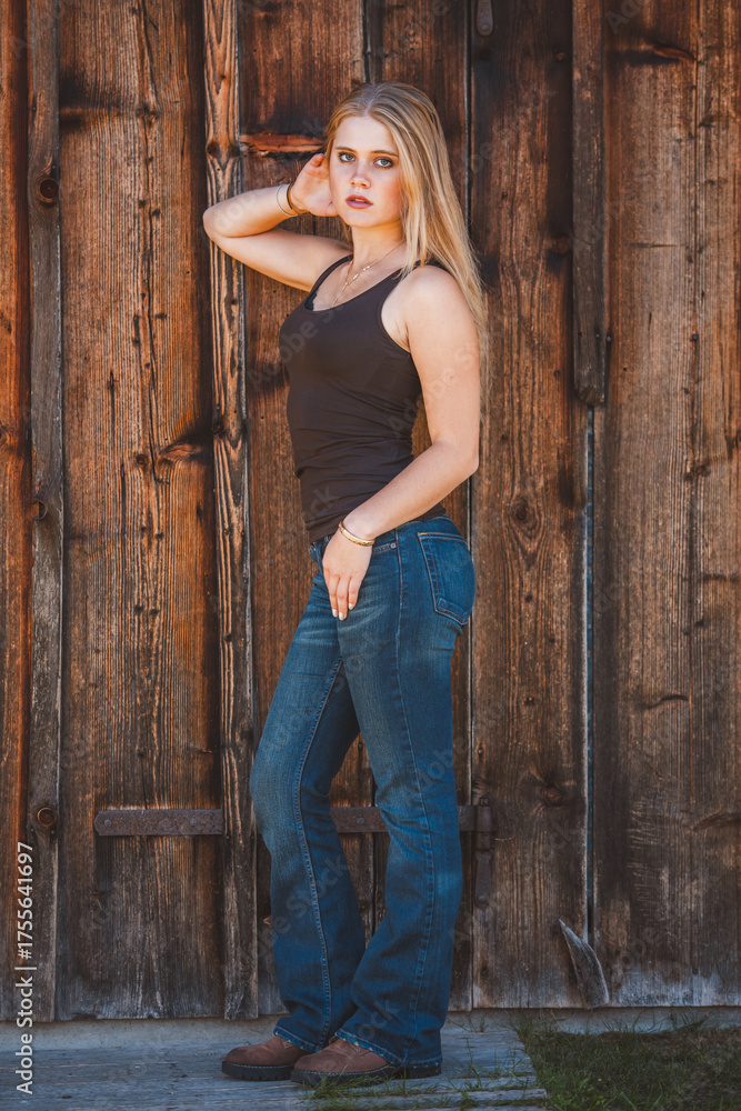 Fototapeta premium Junge Frau