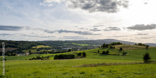 Gebirgslandschaft in der Oberlausitz mit dem Weickertsberg bei Neukirch Lausitz