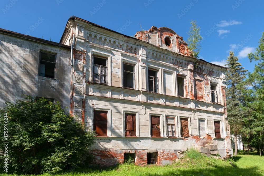 Fototapeta premium The old ruined building of the merchant's house