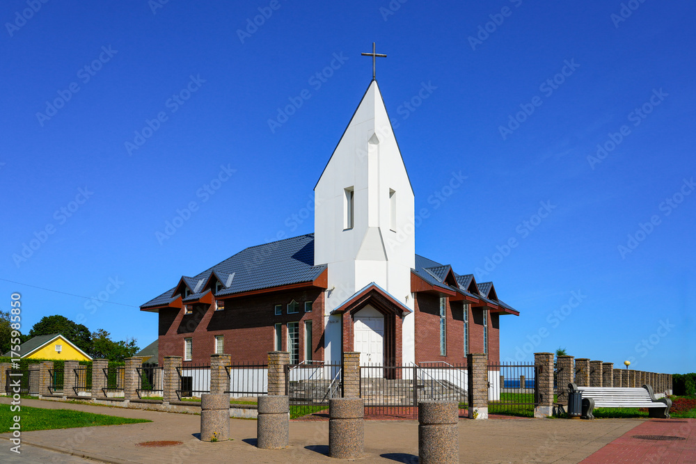 Obraz premium Church of Saints George and Adalbert in Sillamäe, a former Soviet closed city located on the coast of the Baltic Sea in Estonia