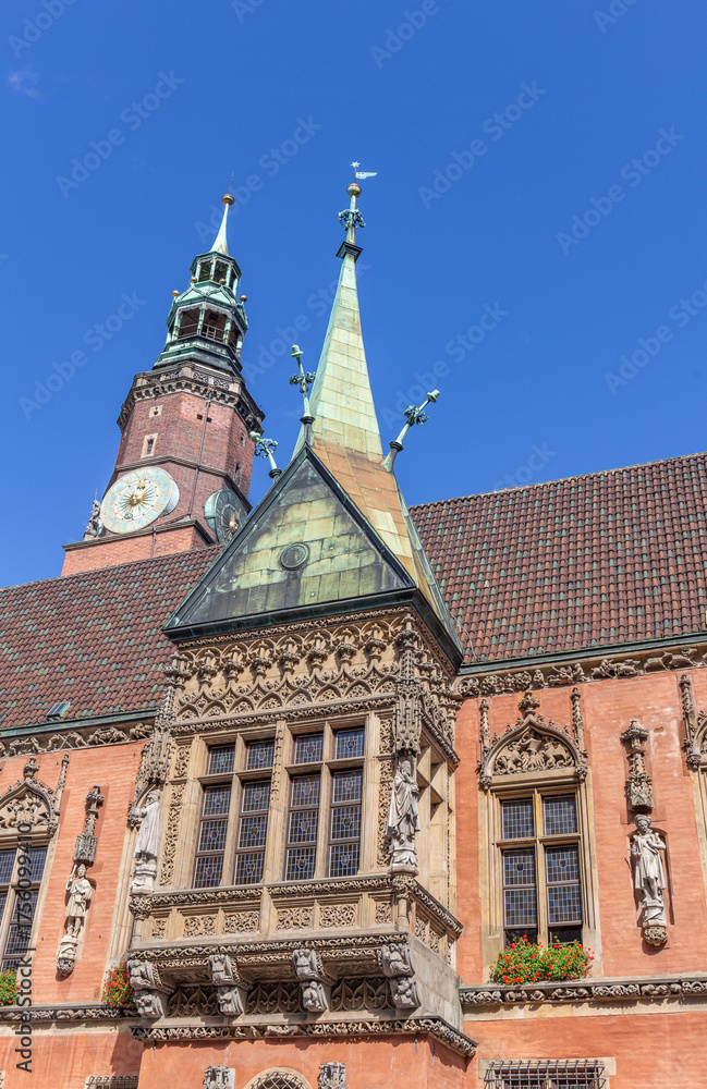 Obraz premium Breslau, Polen, Rynek – der Marktplatz mit altem Rathaus.