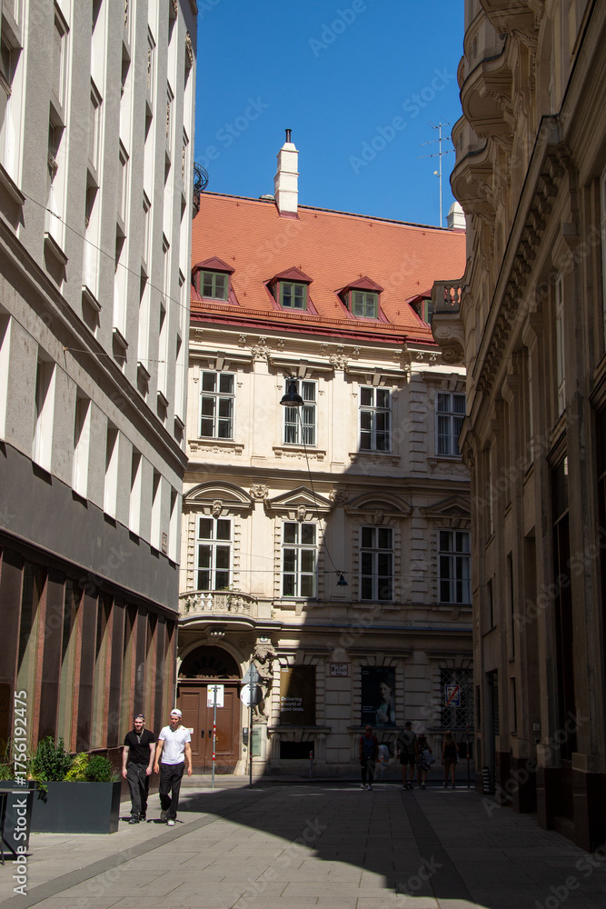 Fototapeta premium Architecture of Vienna - historical buildings