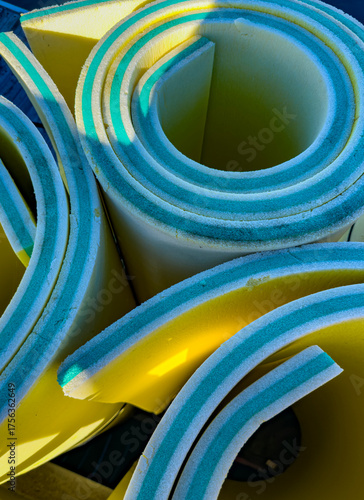 739-105 Coiled Swim Matts