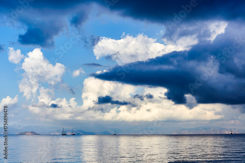 Vista mattutina mare in Grecia