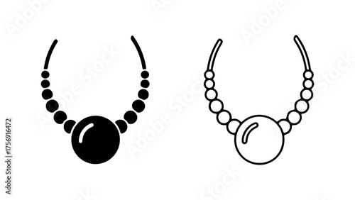 Necklaces with pearl details with transparent background