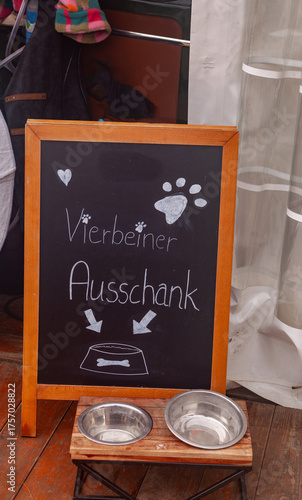 Service für Beste Freunde: Vierbeiner Ausschank